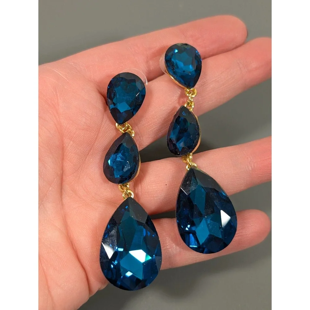 Blue Rhinestone Facet Teardrop‎ Dangle Earrings Evening Glam Chic Runway